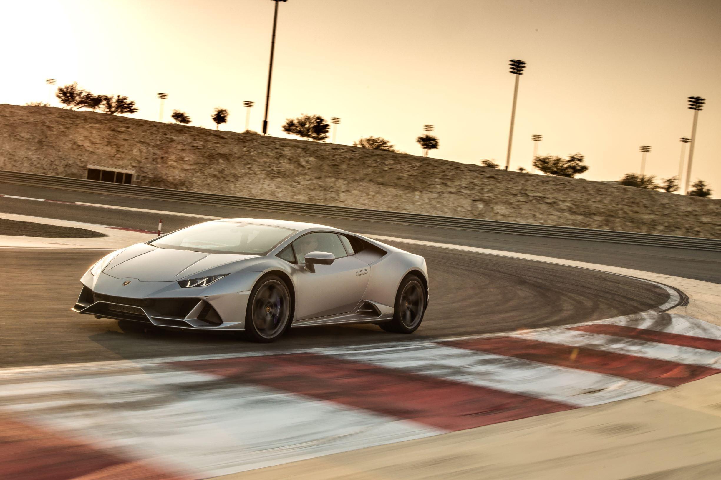 Lamborghini Huracan EVO (6)