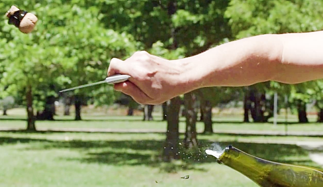 slo-mo-saber-champagne1