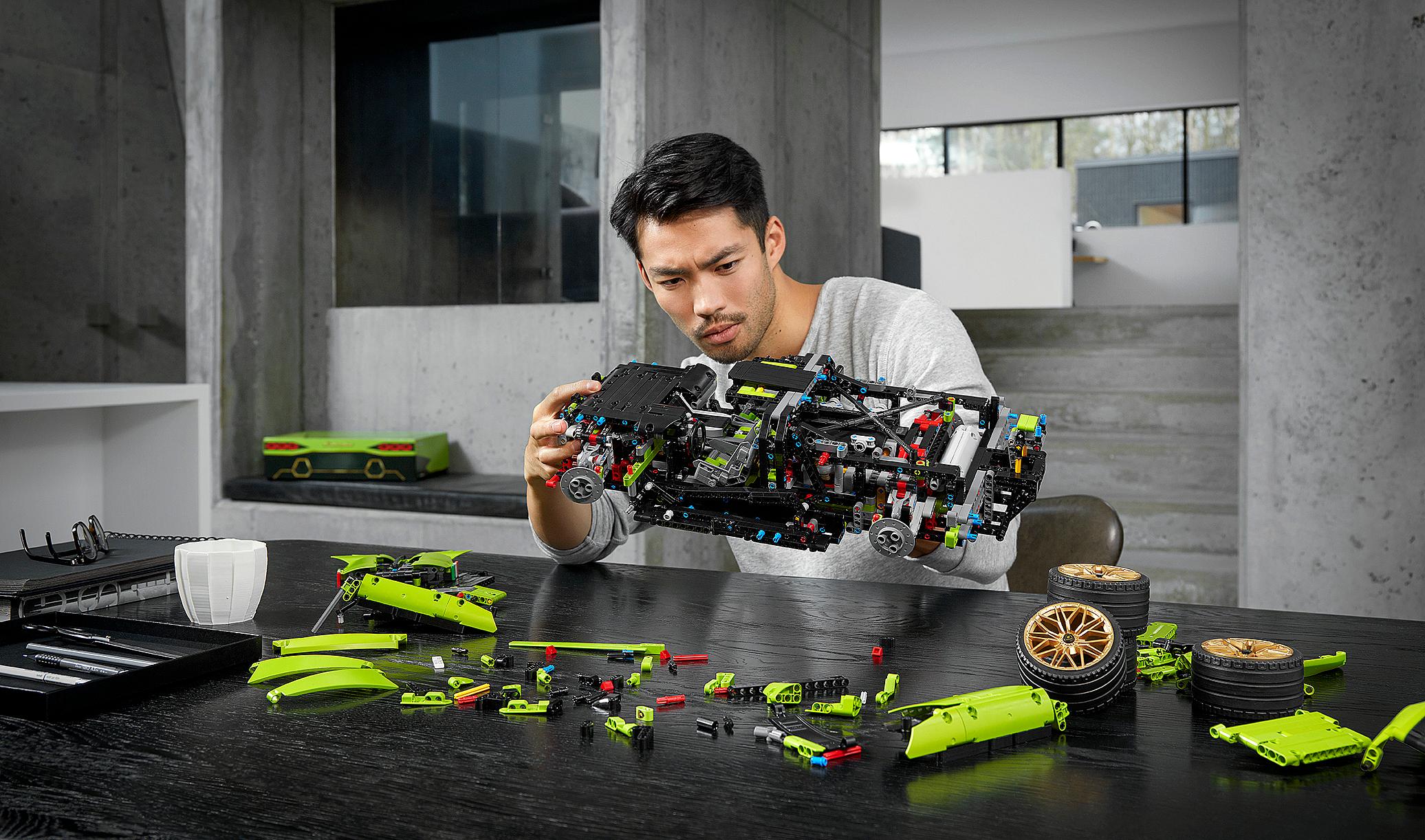 Lego Technic Lamborghini Sian FPK 37 (3)