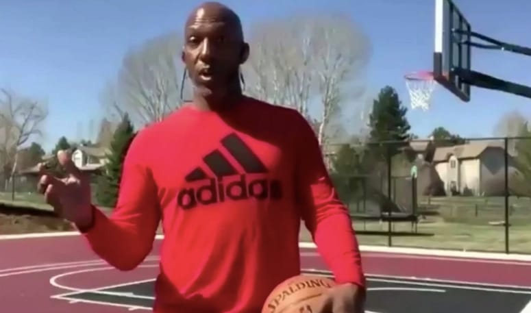 chauncey-billups-nba-horse-2