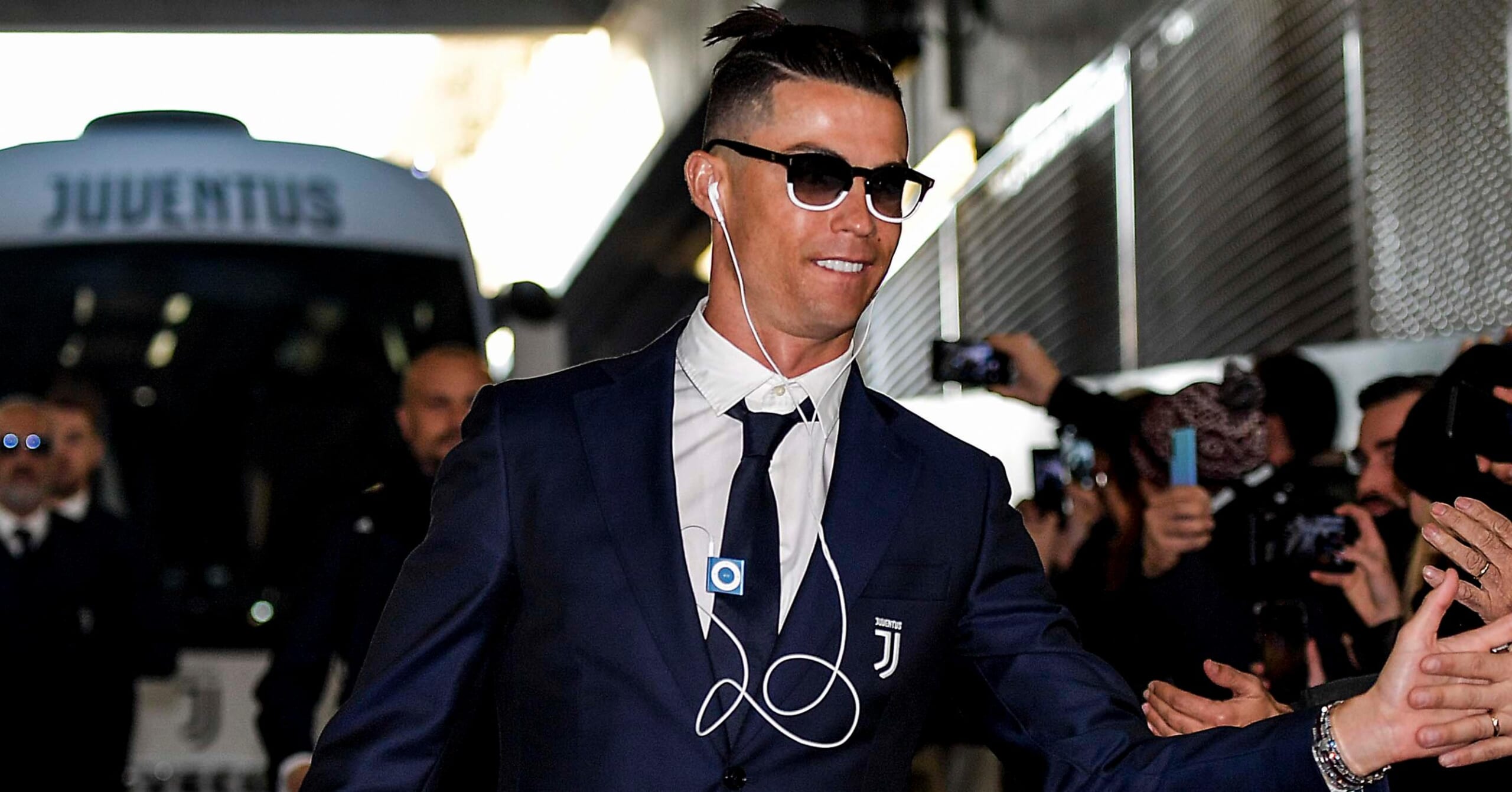 Cristiano Ronaldo iPod Shuffle Promo