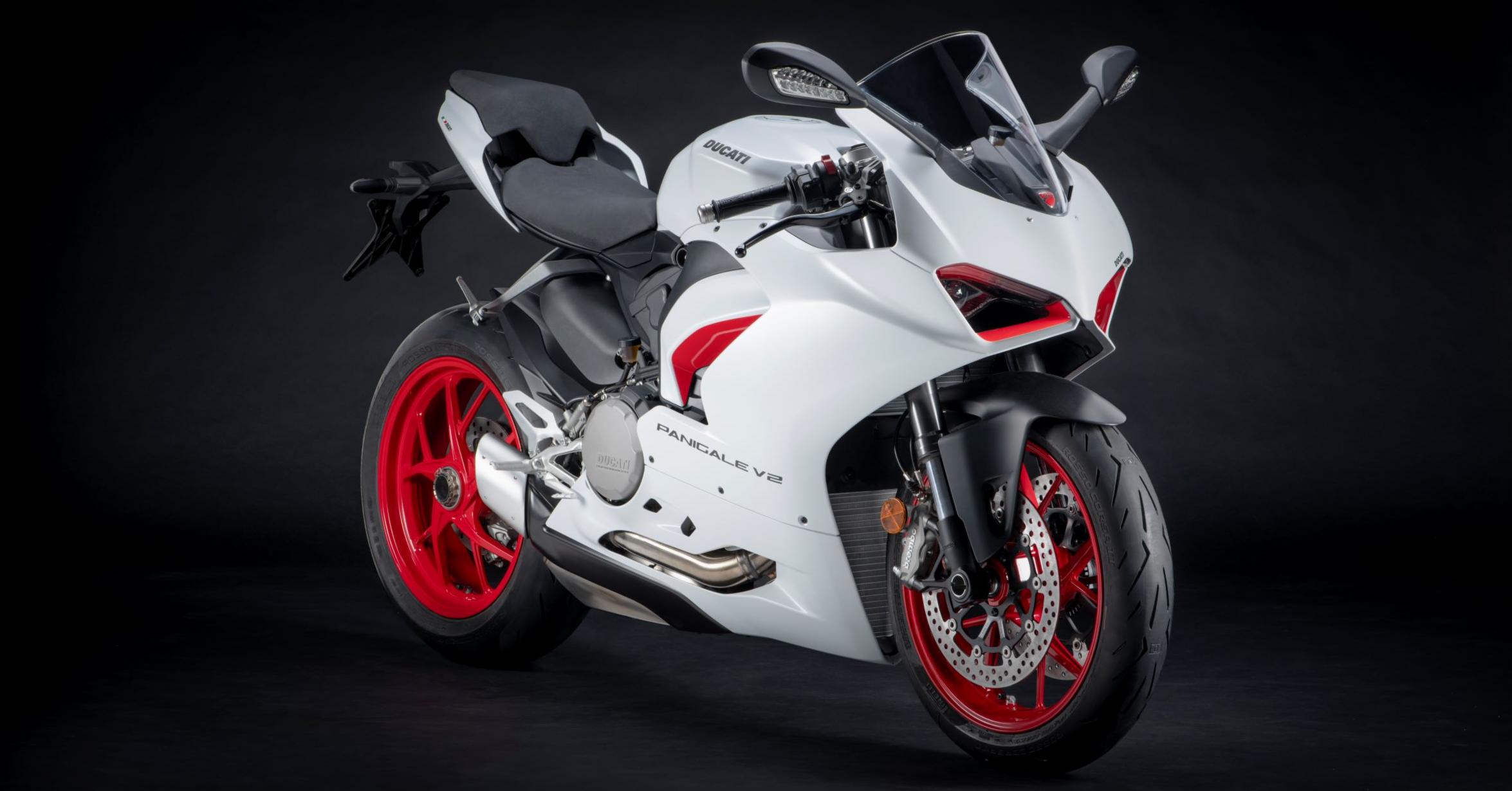 Ducati panigale v2 cena store