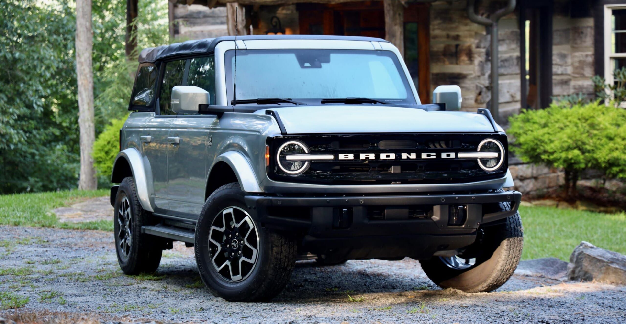 2021 Ford Bronco Promo 2