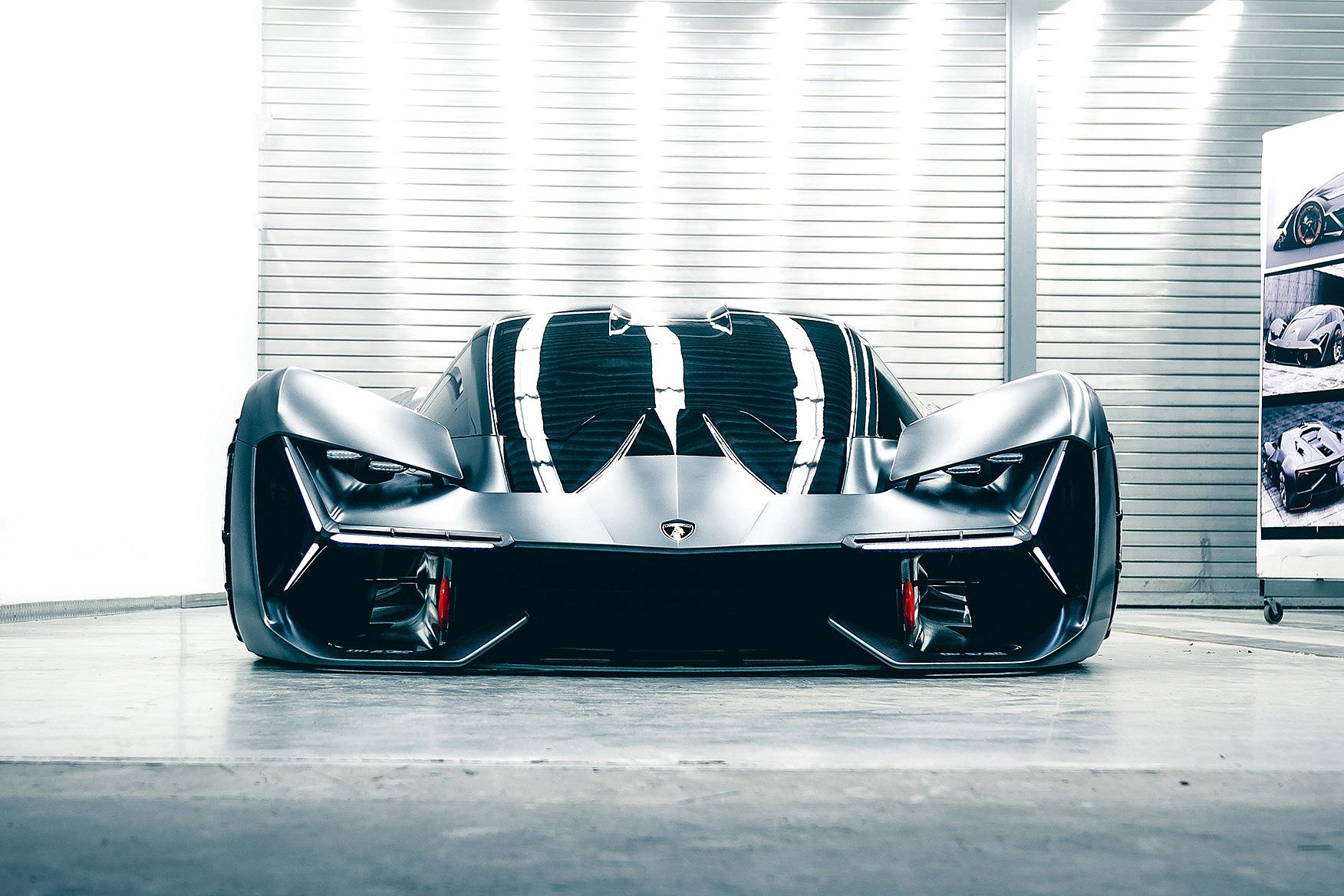 03_lamborghini_terzo