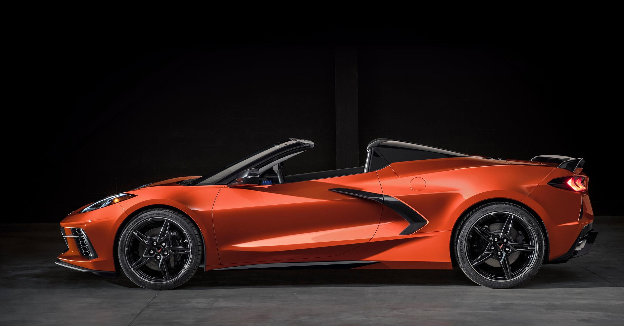2020 Chevrolet Corvette Stingray Convertible Promo