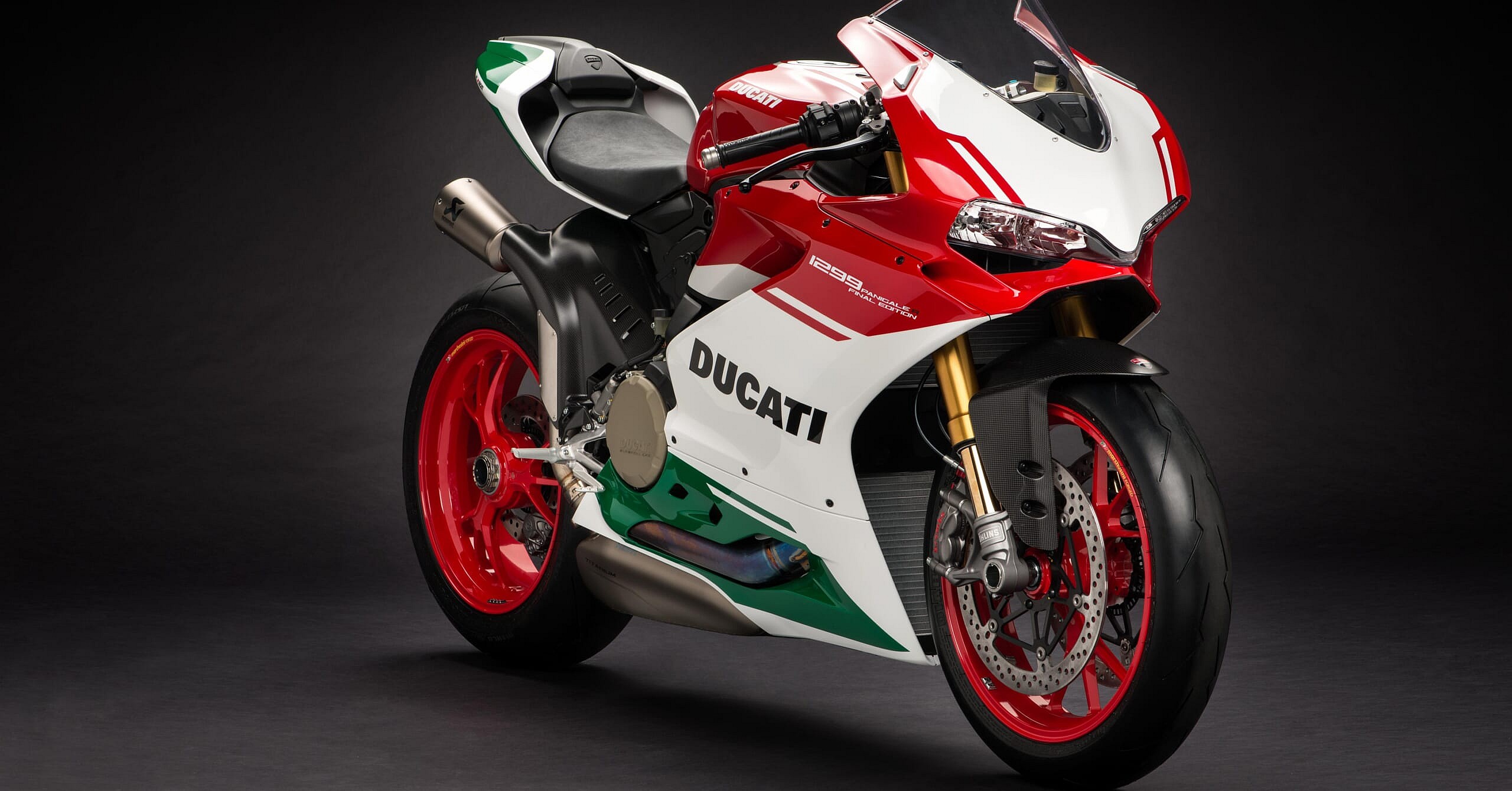 facebook-Linked_Image___6-1299 Panigale R Final Edition 03