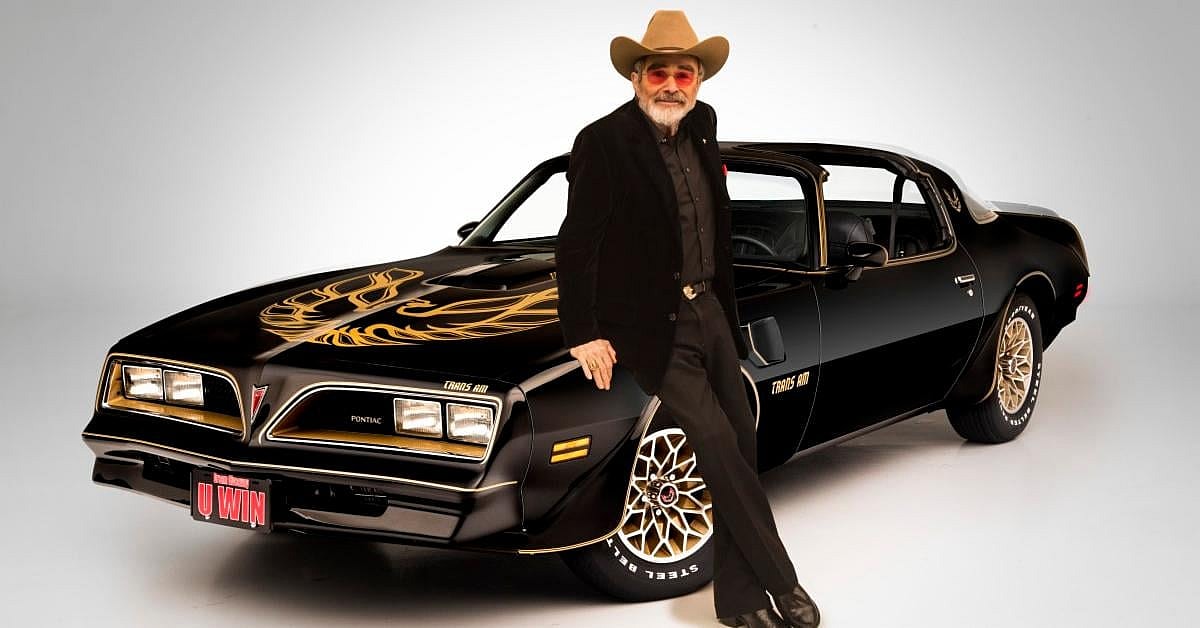 facebook-Linked_Image___BurtCar
