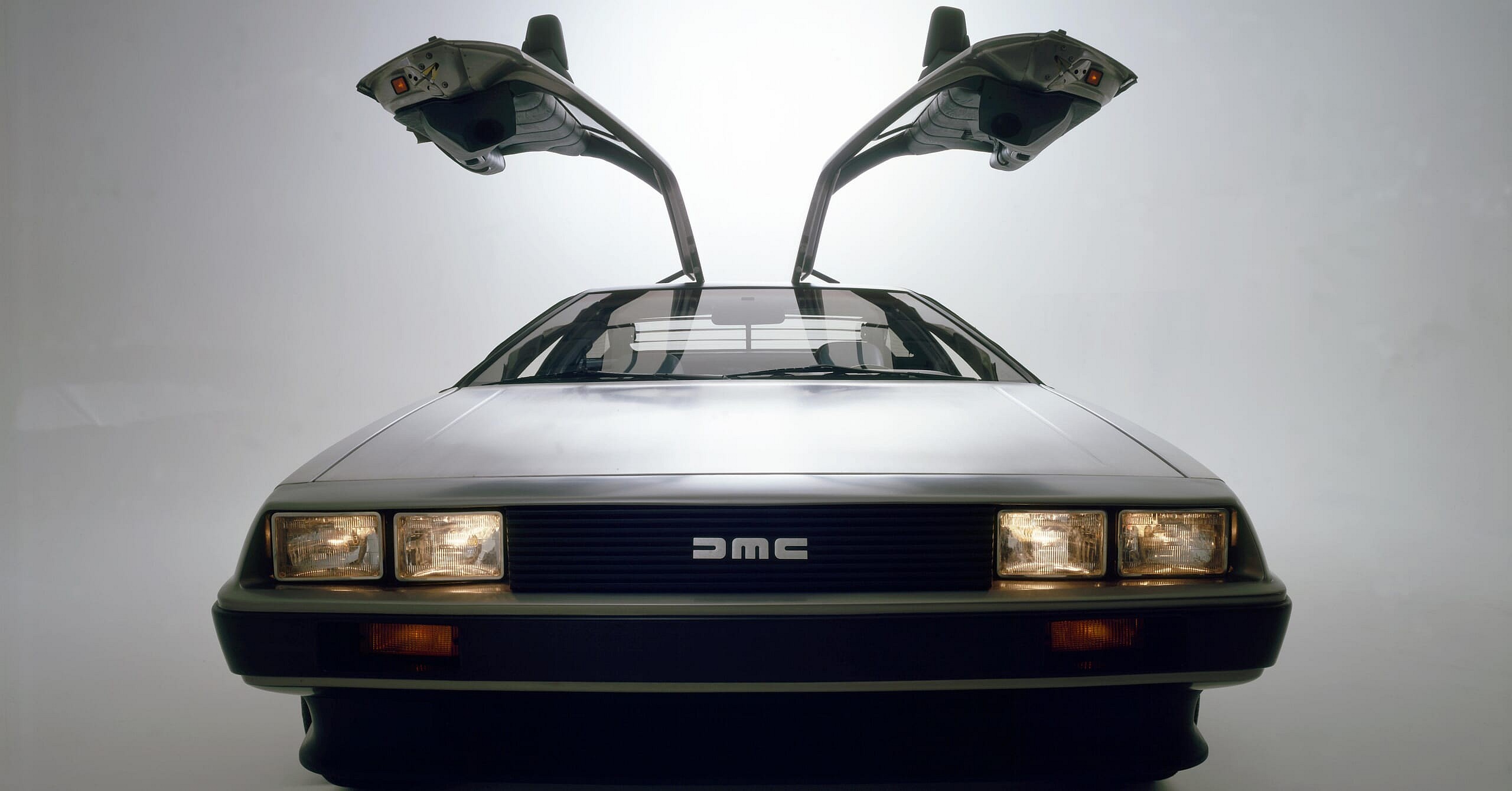 facebook-Linked_Image___DeLorean 07