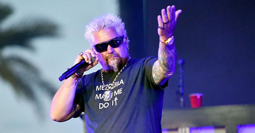 facebook-Linked_Image___GettyImages-1145857063