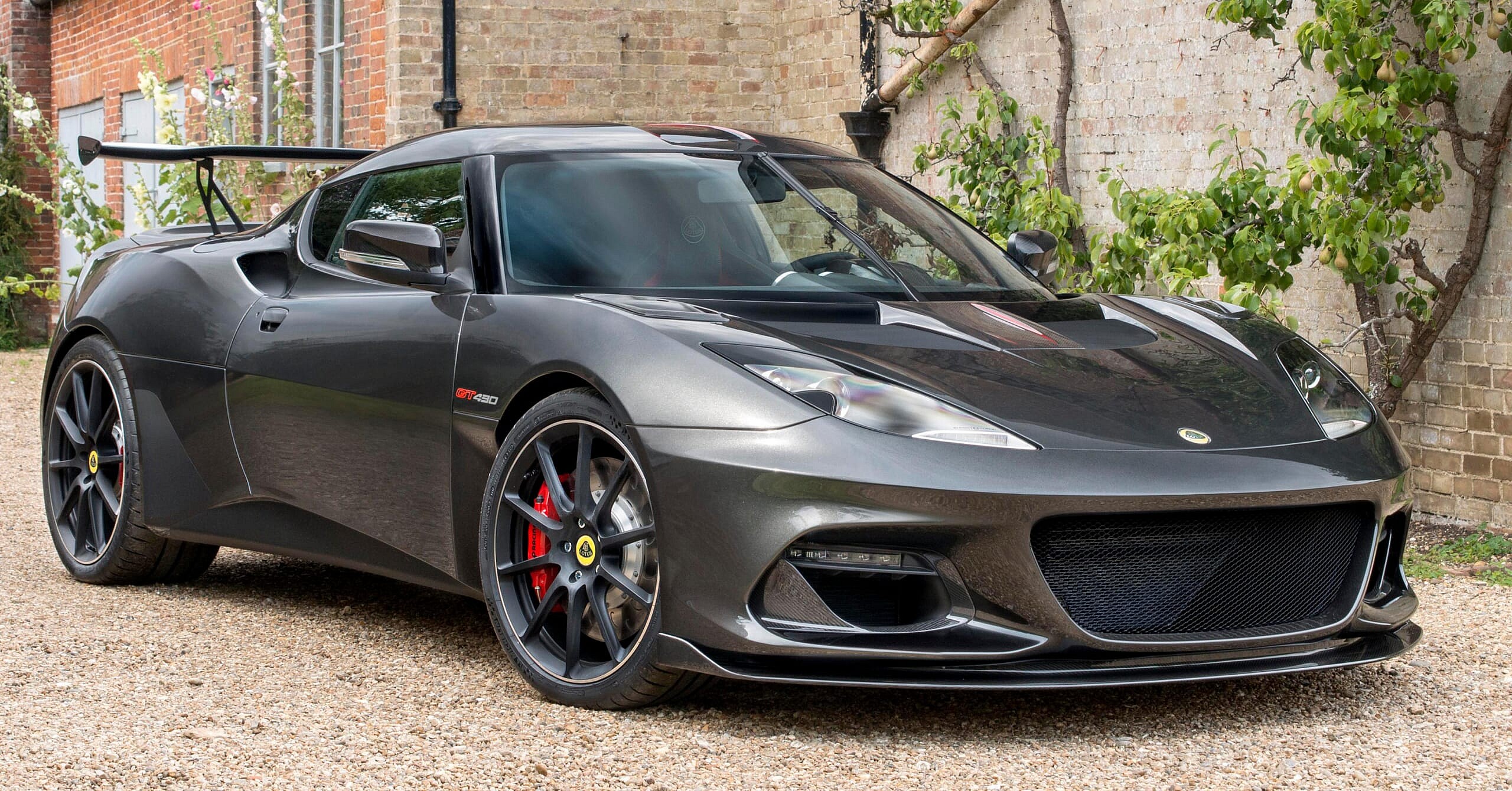 facebook-Linked_Image___Lotus Evora 430