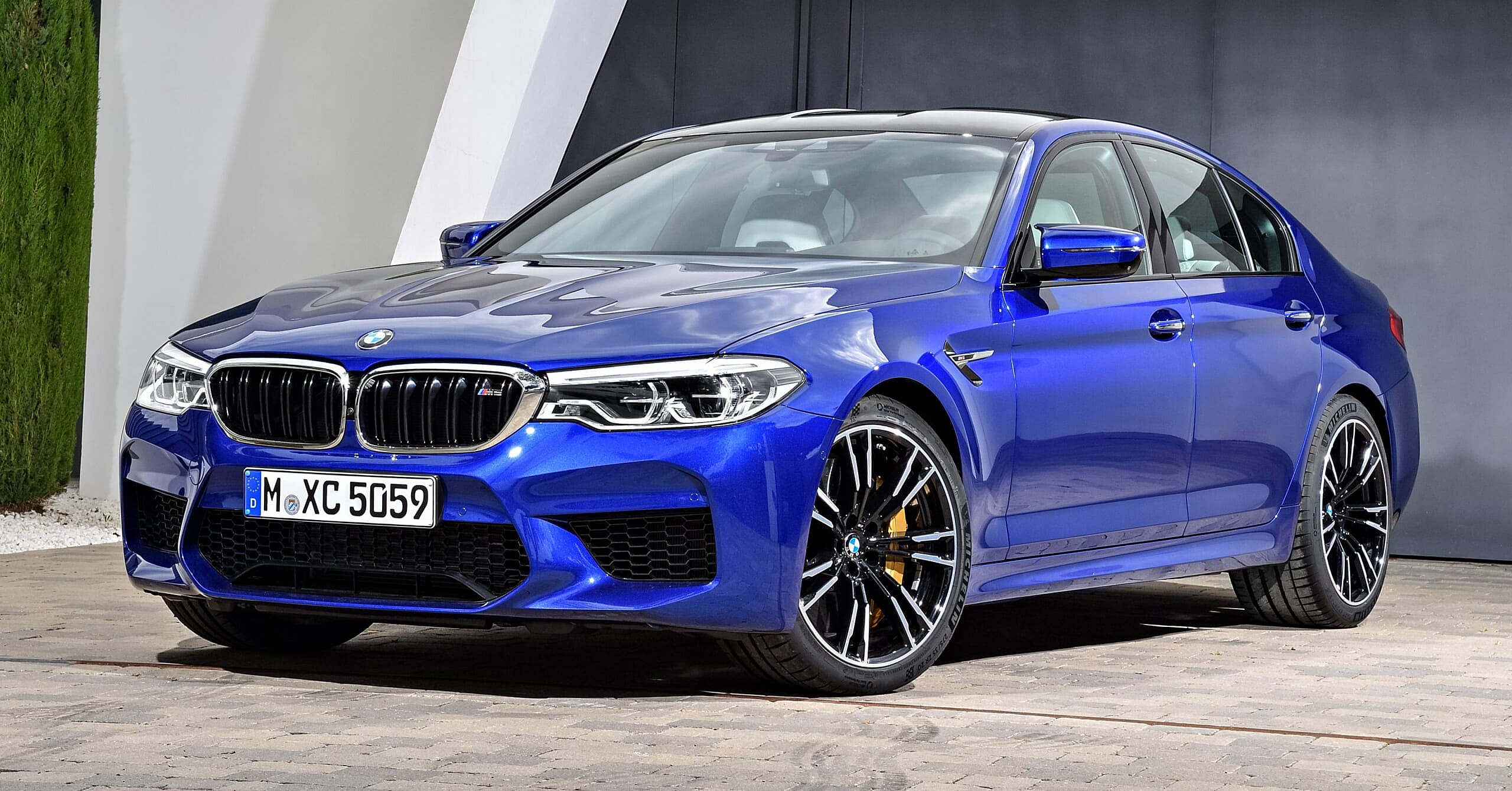 facebook-Linked_Image___P90272992_highRes