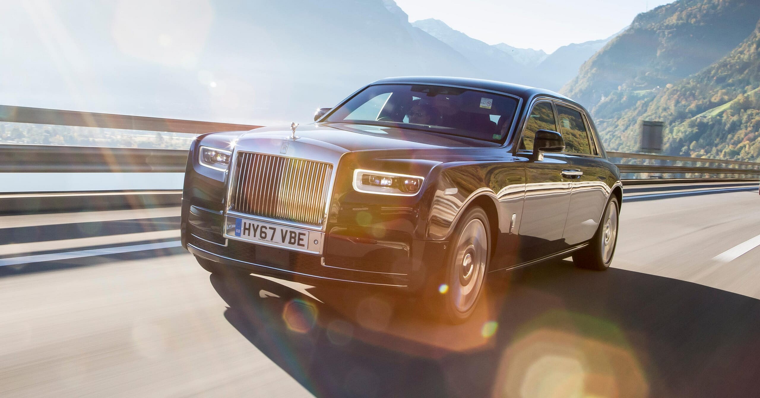 facebook-Linked_Image___RR_Phantom8_14.10.17_9936