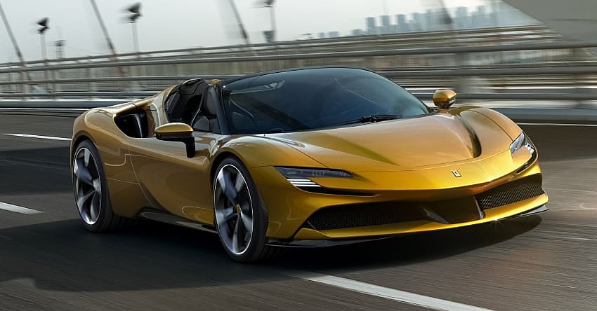 Ferrari SF90 Spider Promo