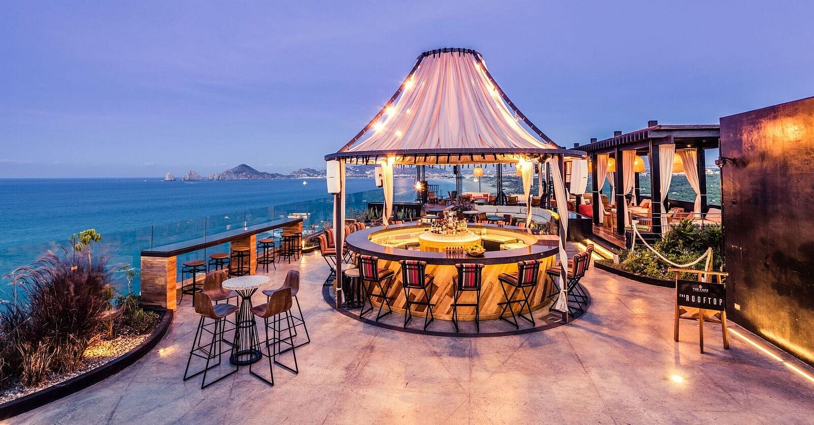 Holiday Hotel Bars Promo