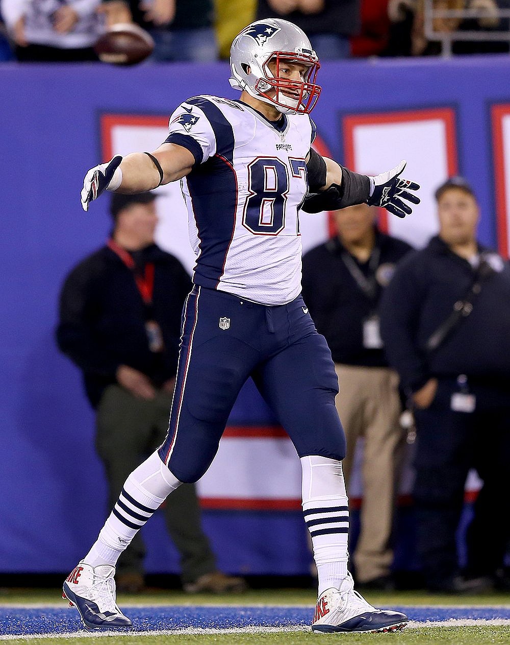 np123015_gronkwreslter_article.jpg