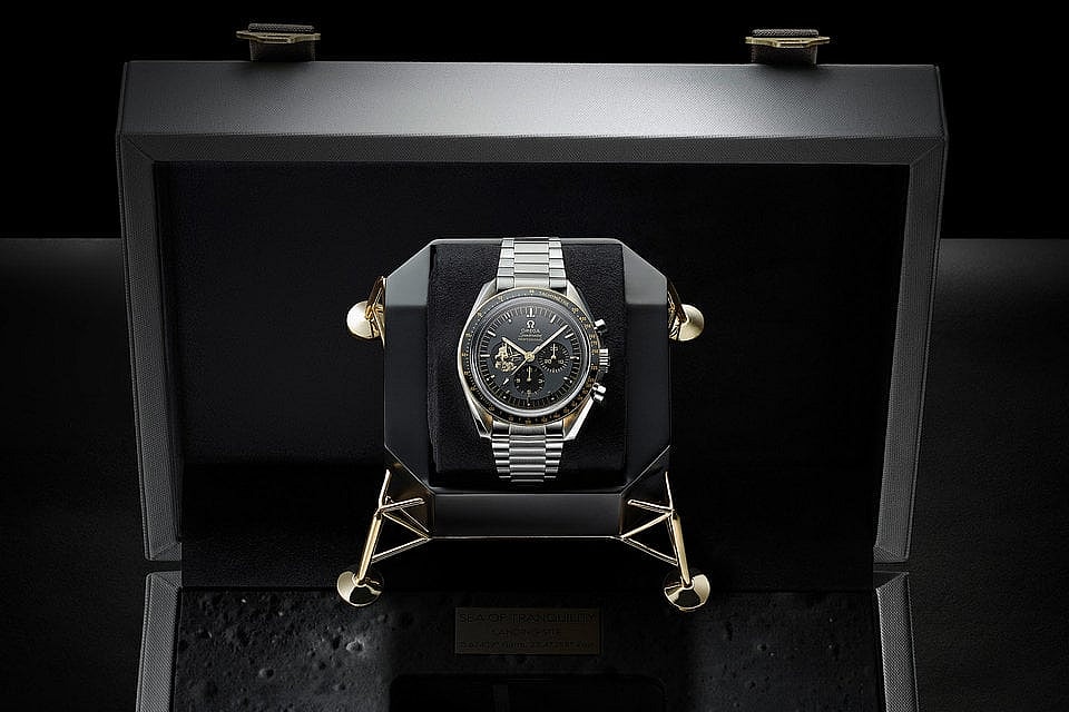 omega-speedy-50th-2-thumb-960xauto-100136