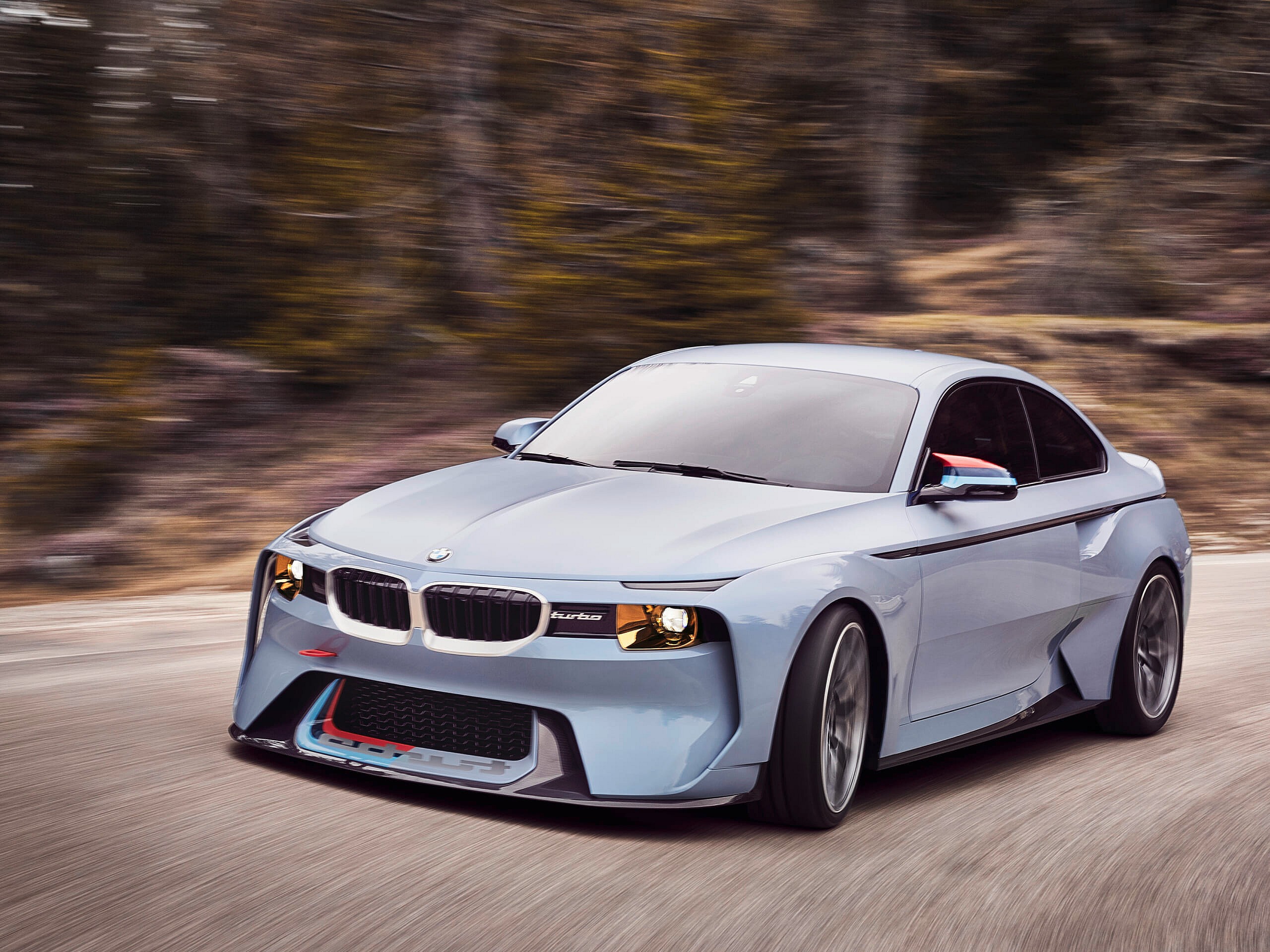 P90219730_highRes_bmw-2002-hommage-05-.jpg