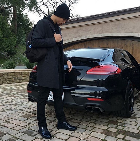 Stephen-Curry-Porsche-Panamera.png