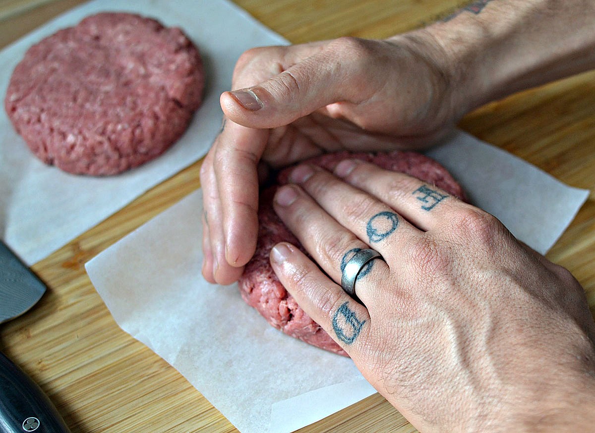 Bite Club: How to Make The Burger Our Founding Fathers Would Have Wanted You to Make placeholder caption