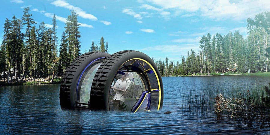 Paddles inside the wheel wells propel it in boat mode (Photo: Adolfo Esquivel)