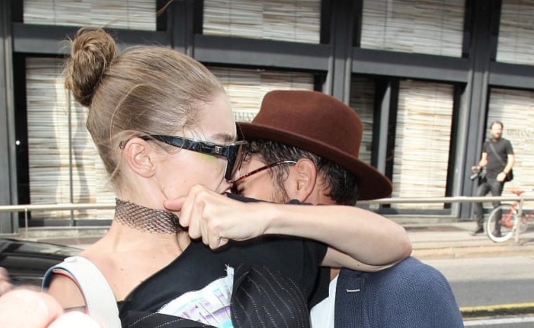 gigi hadid elbow Xposure AKM-GSI.jpg
