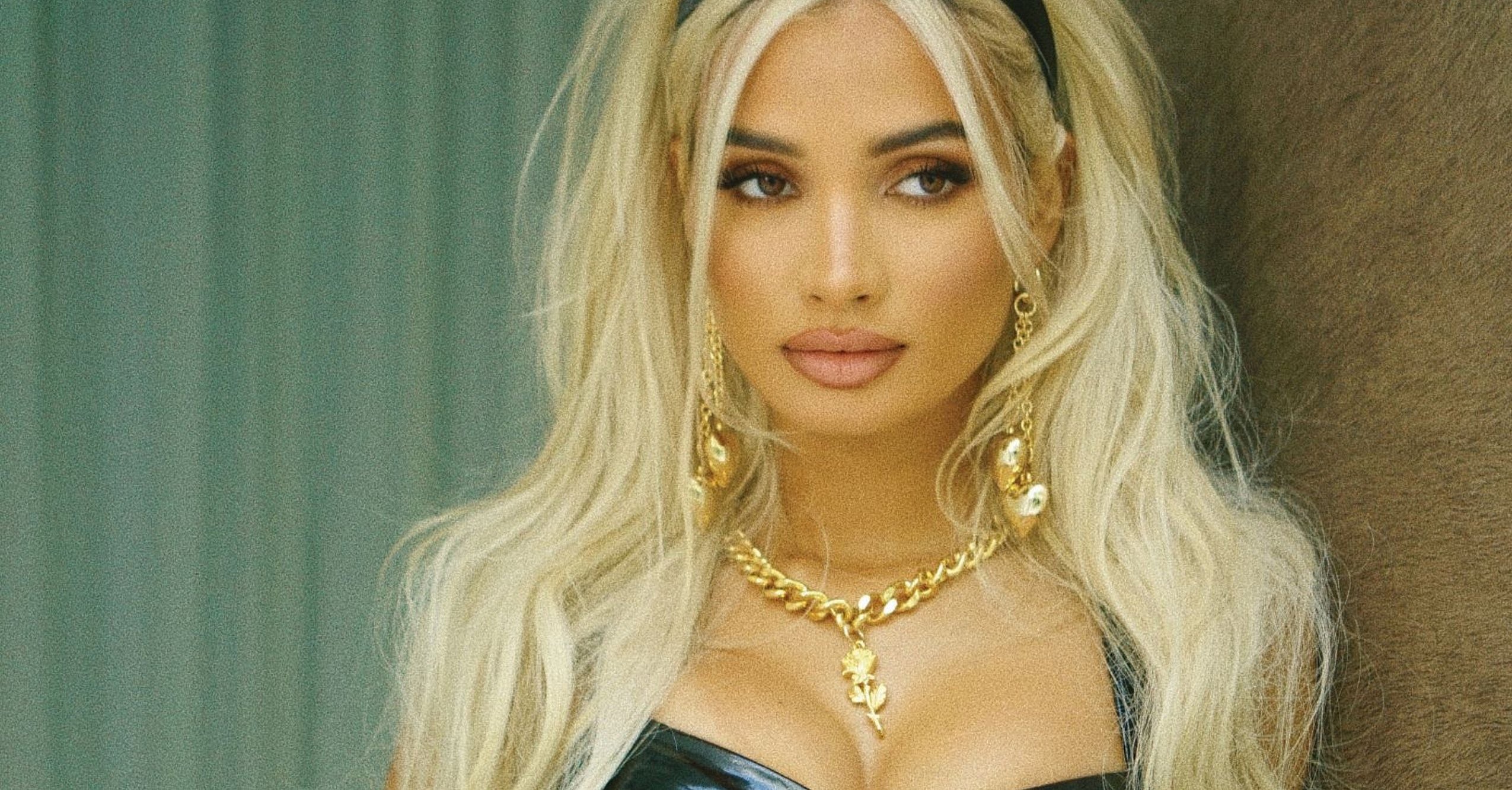 Pia Mia Promo 1