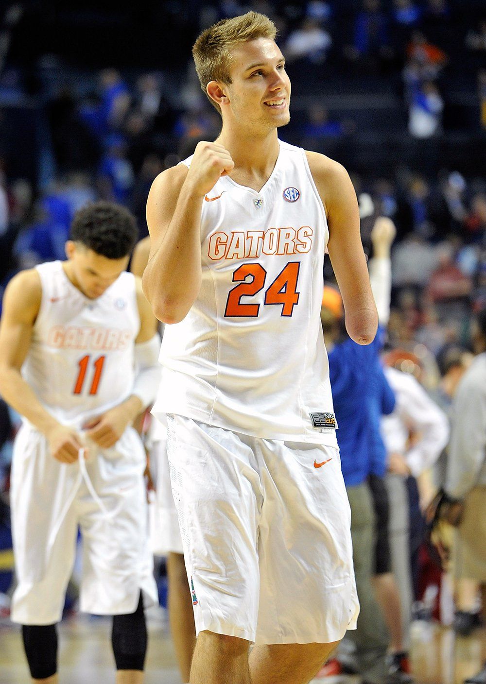 np122315_zachhodskins_article.jpg