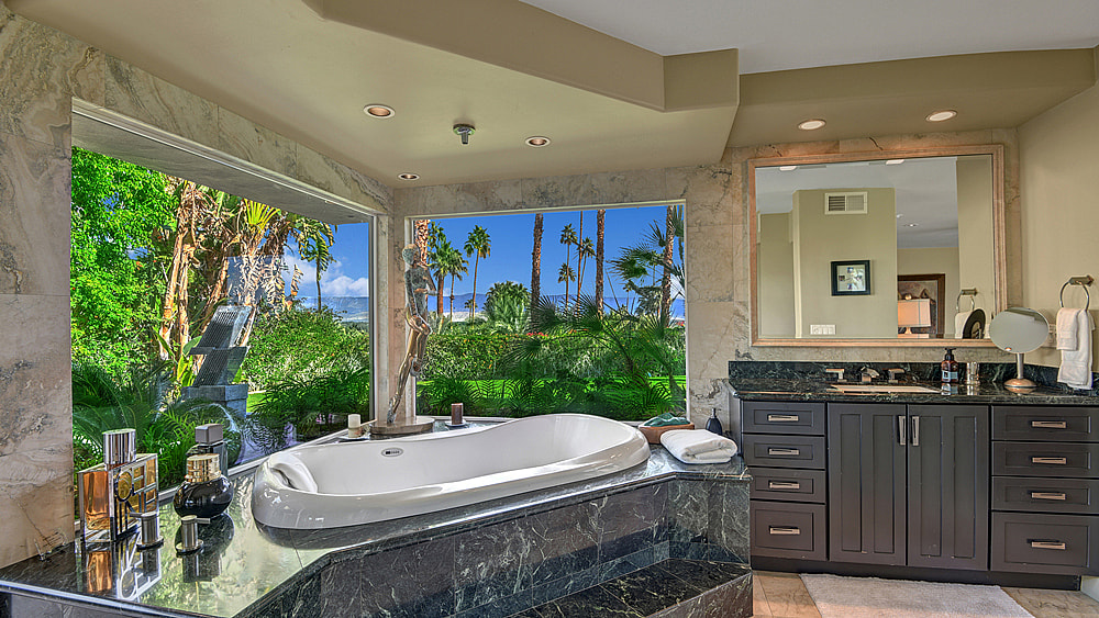 MASTER-BATHROOM-TUB-IN-CORNER-WINDOWS-MLS