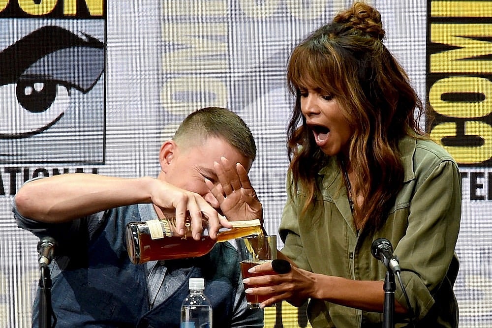 halley-berry-whiskey-comic-con-1jpg