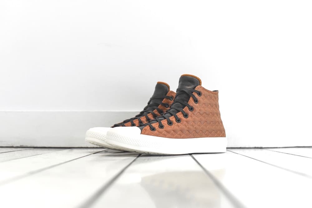 converse-chuck-ii-leather-2.jpg