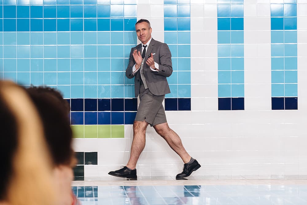lebron in dress shorts Viral Photos Of LeBron James Dressed In Pink For Barbie Are AI Fakes