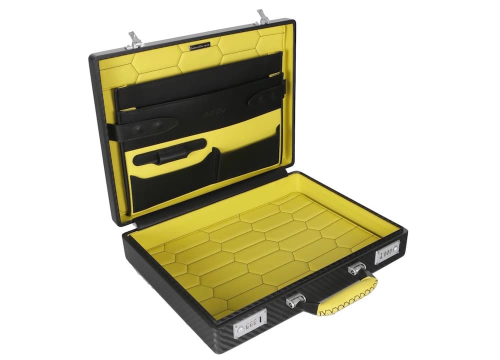 lambo-luggage-3a.jpg