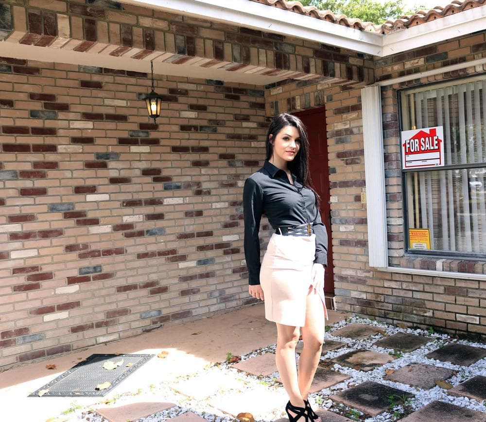 property-porn-says-a-lot-about-the-real-estate-woes-of-millenials-body-image-1465064174-size_1000.jpg