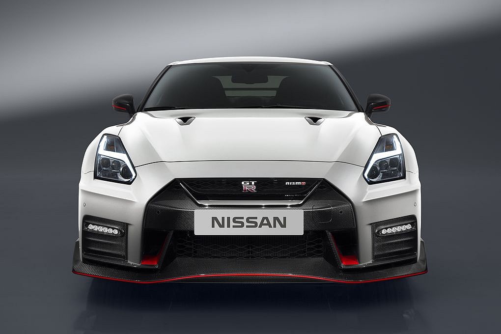 Embargoed_Until_52716_7amET_-_2017_GT-R_NISMO_11.0.jpg