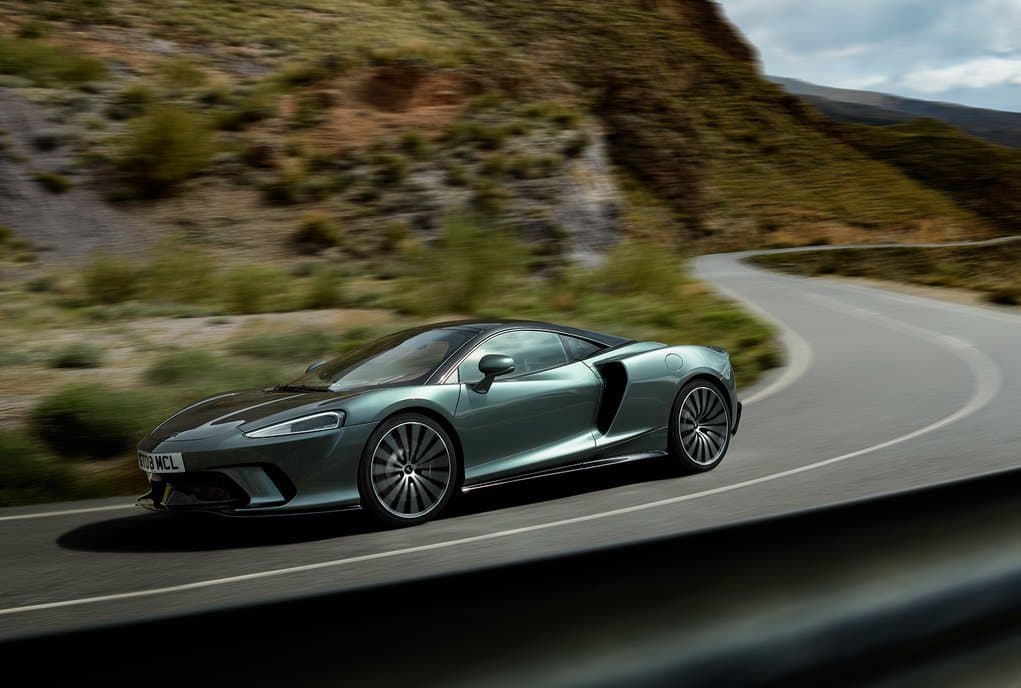 McLaren-GT-Dynamic-Shot