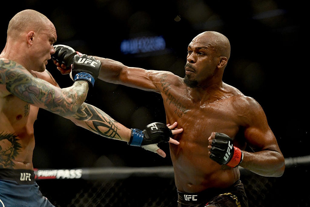 jon-jones-ufc-235-GettyImages-1133330272