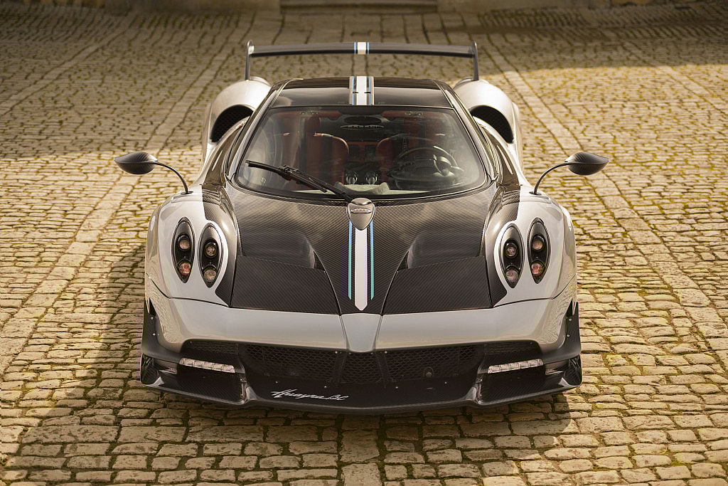 Pagani Huayra 10.jpg