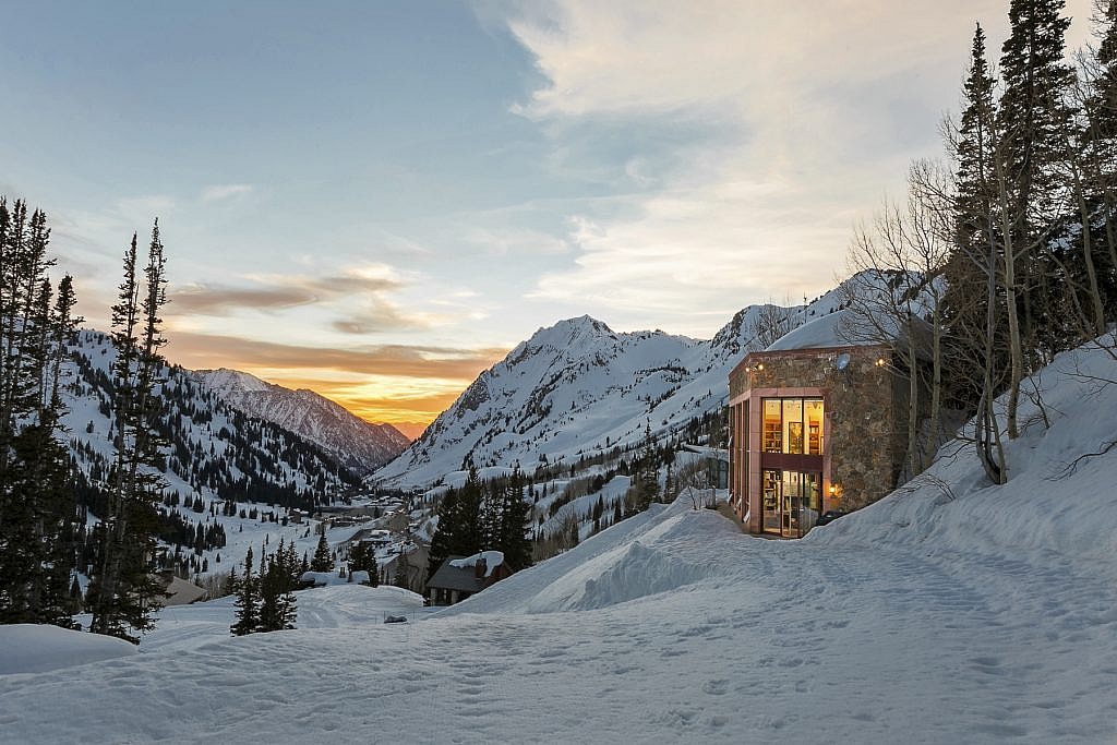 Rare-Alta-Ski-Home-Albion-Basin-Rd-Windermere-Luxury-Portfolio-International-1-1024x683