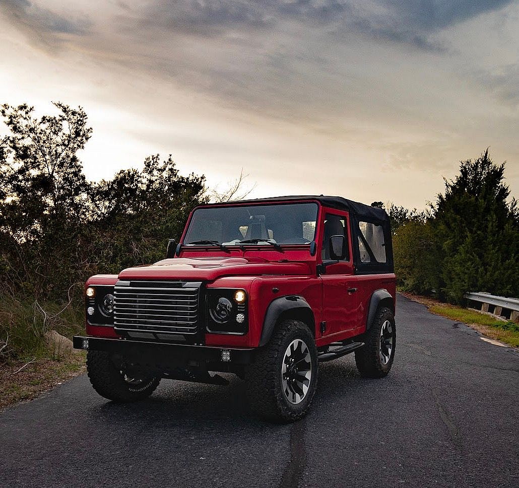 Himalaya Land Rover Defender 70th Clone (1)