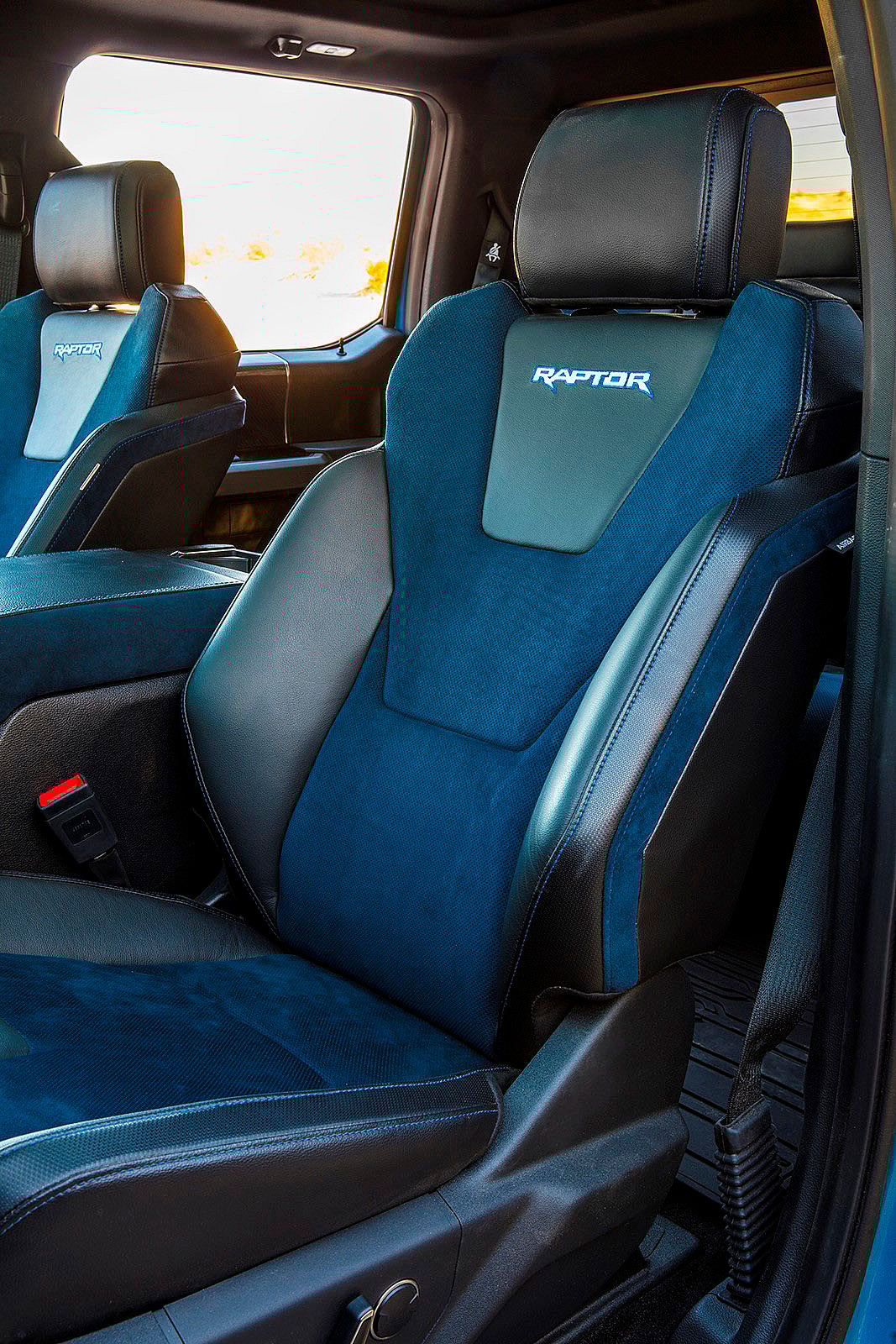 2019 Ford Raptor3
