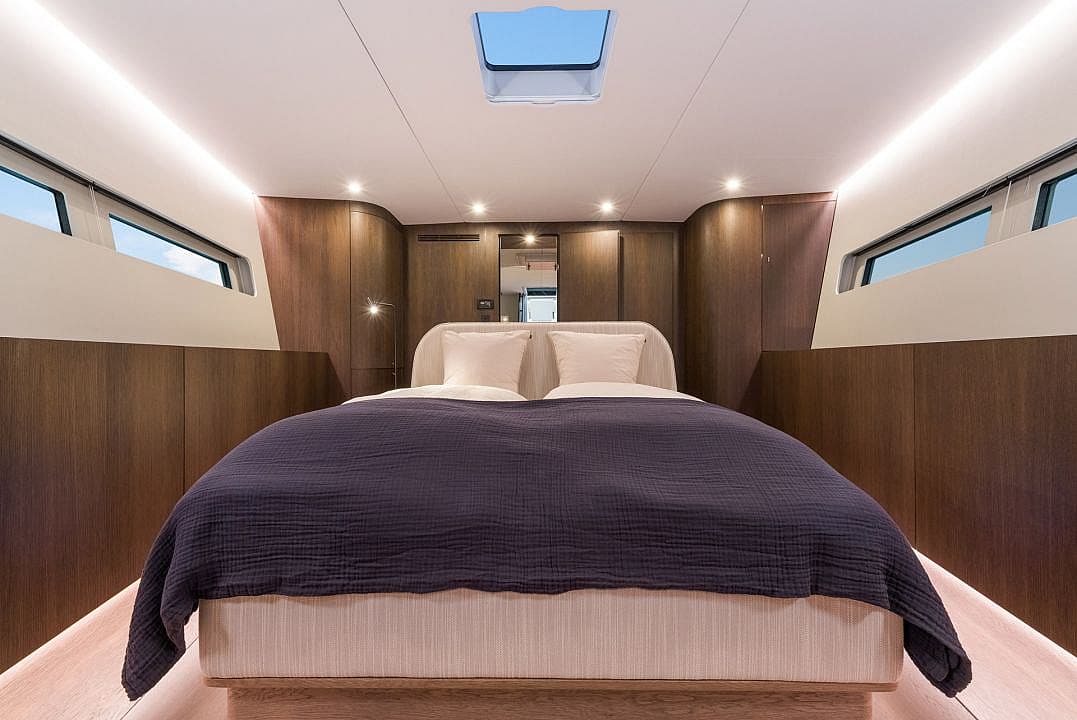 Y Yachts Y7 (7)