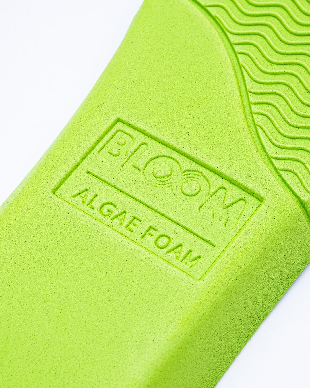 Neon-Algae-Royale-Knit-Social-Crop_0001_DSCF3360