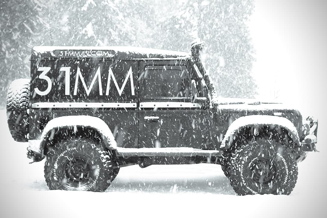 31mm-Land-Rover-AV-One-5.jpg