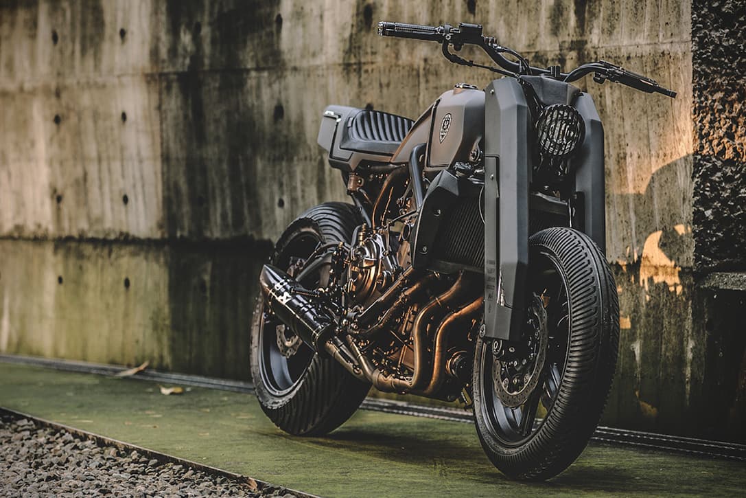 Yamaha-Onyx-Blade-by-Rough-Crafts-1.jpg