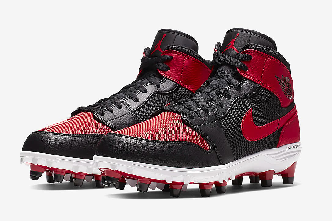 Air-Jordan-1-TD-Mid1