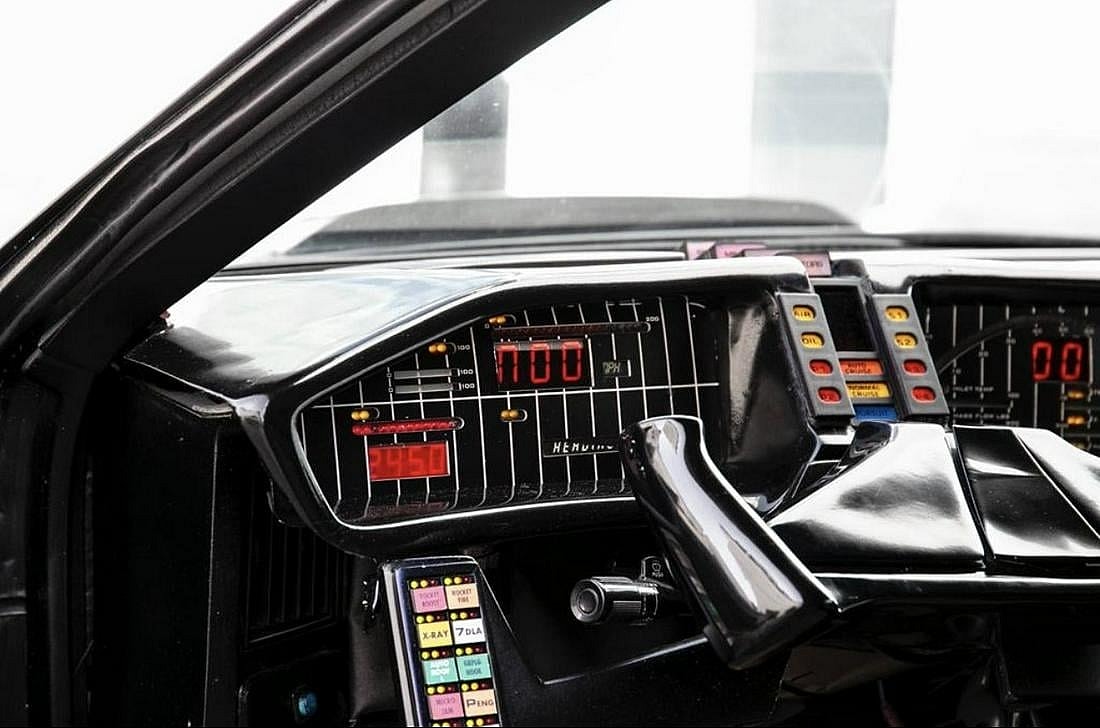 David Hasselhoff KITT Knight Rider Car  (3)
