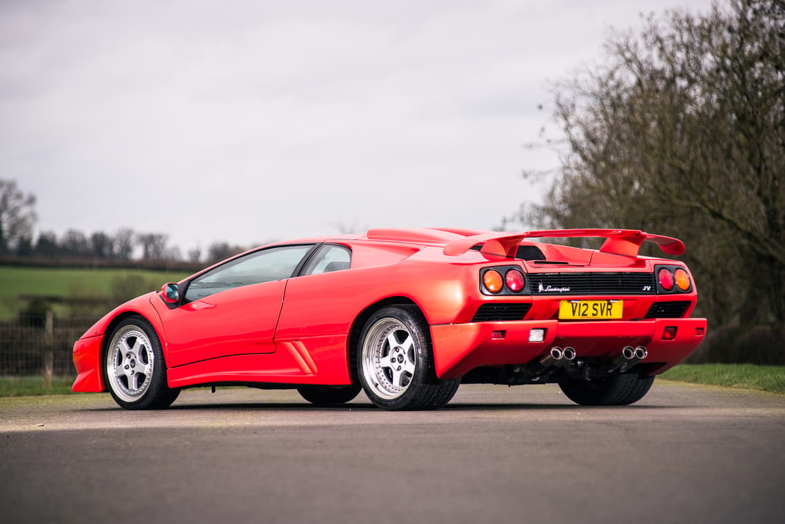 1999 Lamborghini Diablo SV red rear 34.png