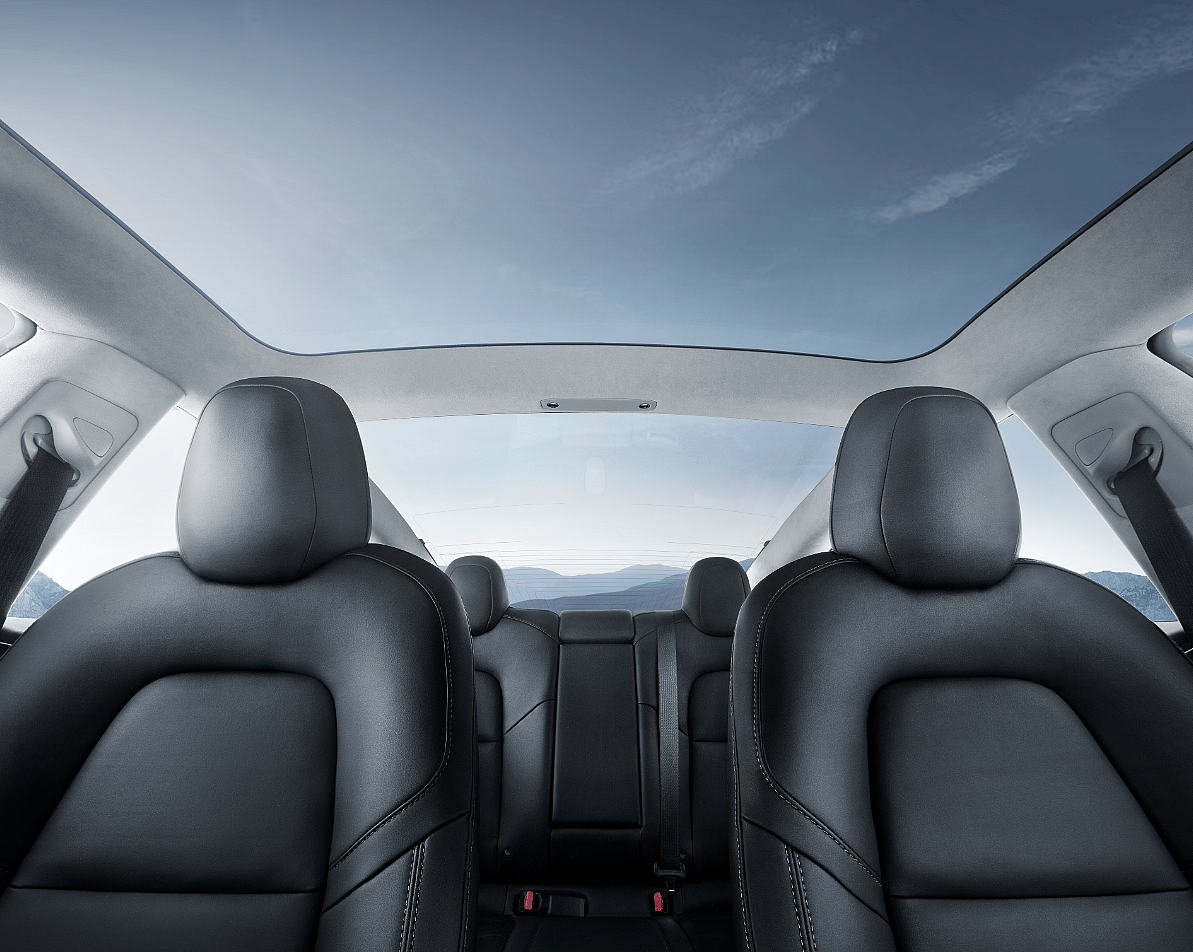 Tesla Model 3 (8)