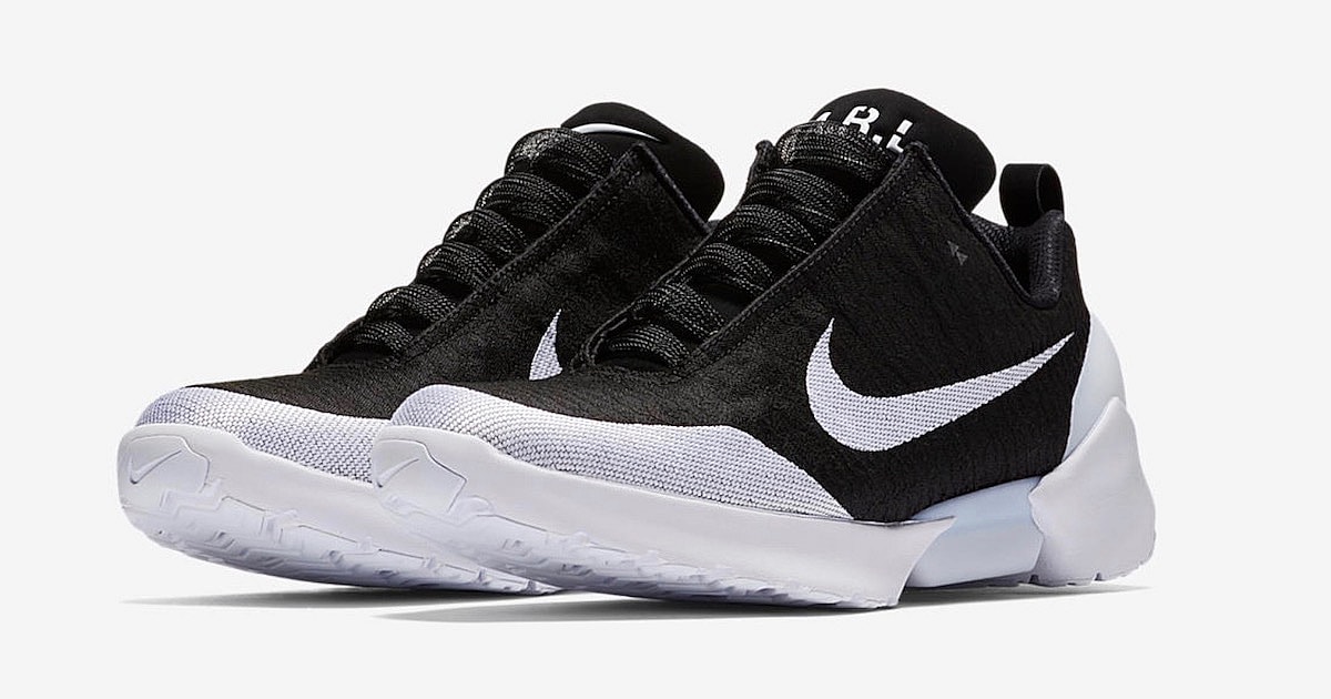 nike-hyperadapt-black-white-5