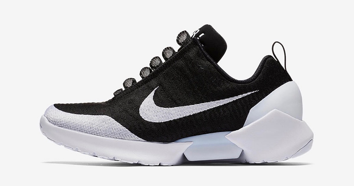 nike-hyperadapt-black-white-6